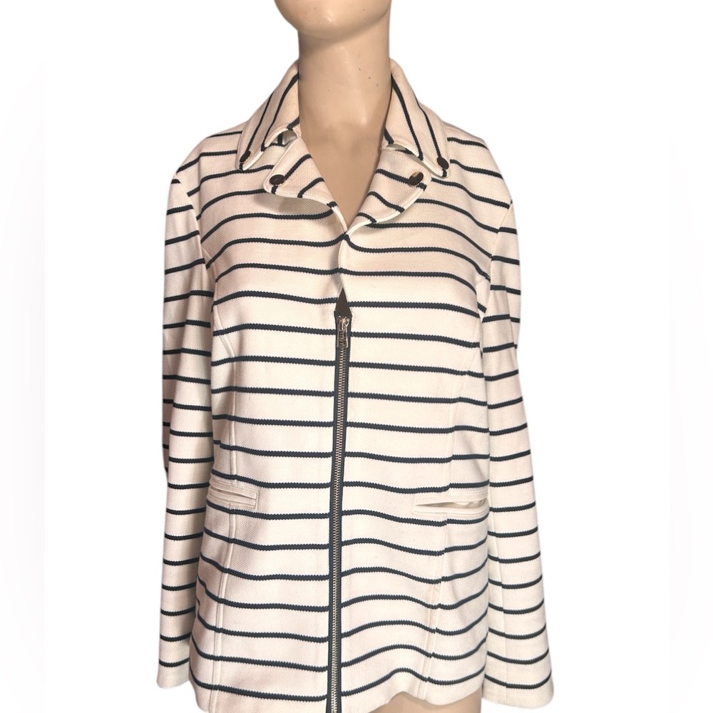 White and Black Striped Blazer with Classic Lapel